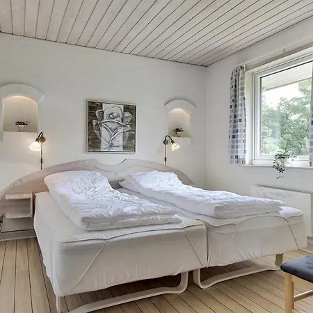 Ameline - 500m To The Fjord By Interhome